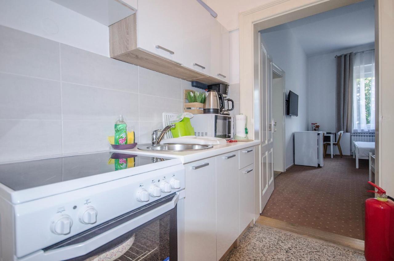 Victorian Apartment Sarajevo Bagian luar foto